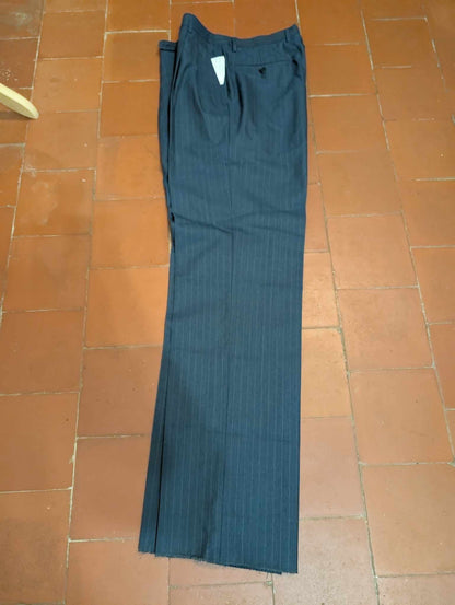 Légendaire costume croisé pinstripe en laine froide