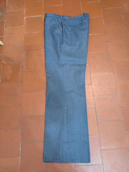 Majestueux costume trois pièces de couleur bleu en flanelle