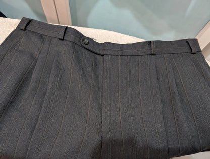 Classique costume gris a rayure