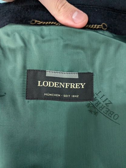 Incroyable manteau pèlerine en laine