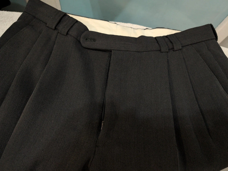 Sublime costume croisé bleu marine en laine