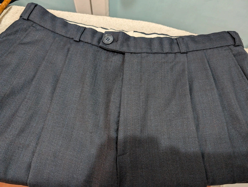 Magnifique costume croisé bleu en laine
