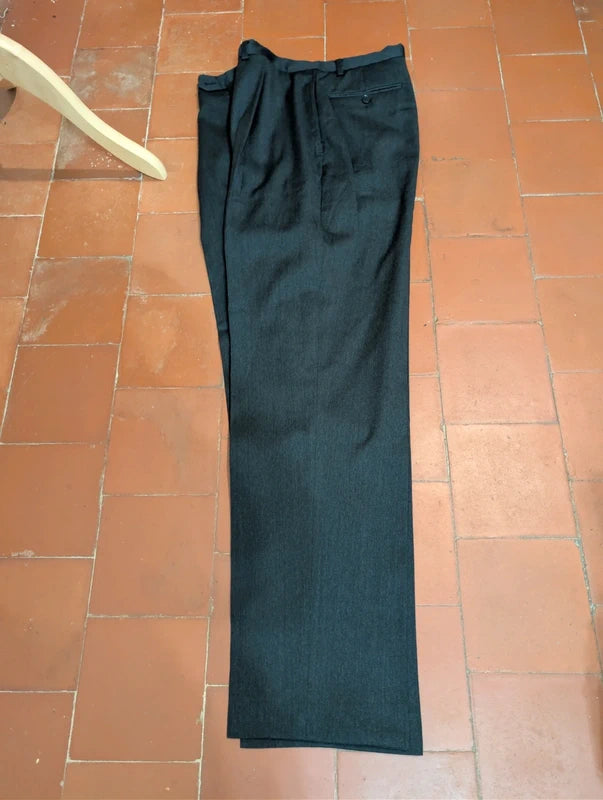 Unglaublicher dreiteiliger Loro Piana-Anzug