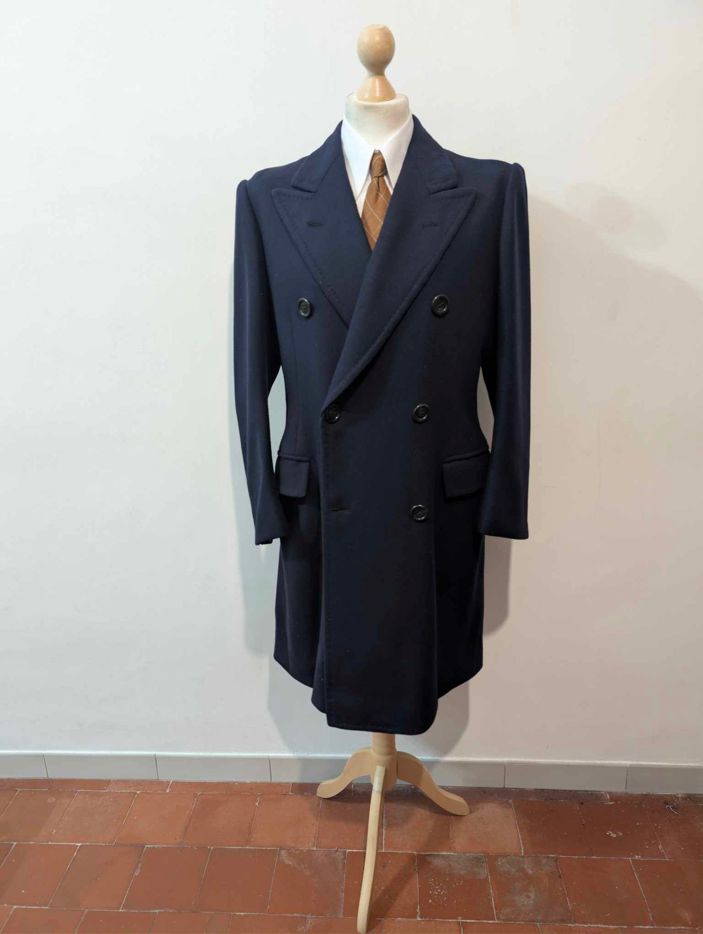 Legendärer marineblauer Zweireihermantel