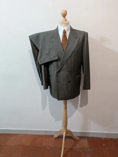 Légendaire costume croisé gris en laine