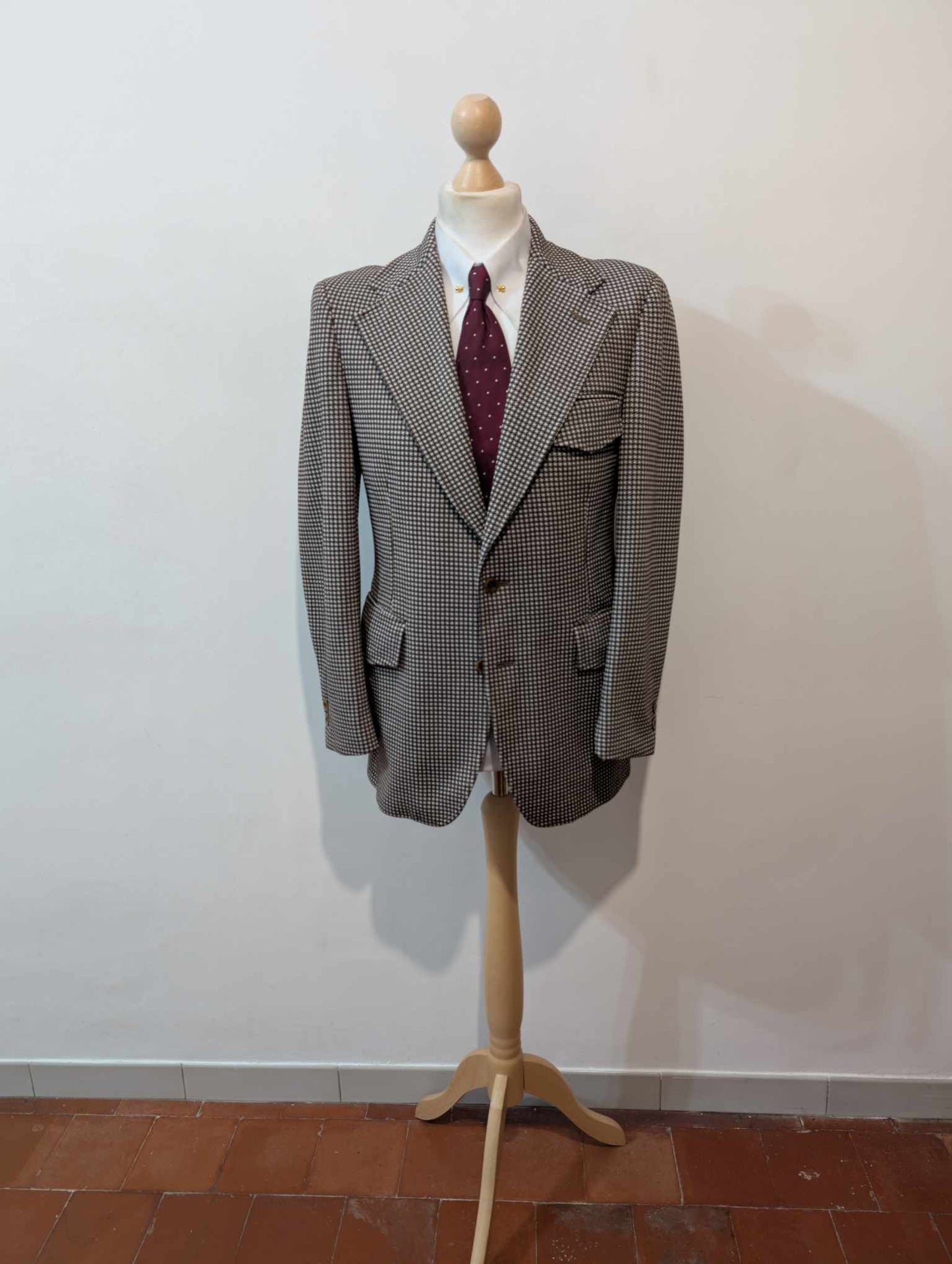 Excellente veste à motif pied de poule en laine