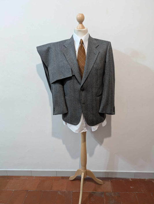 Classique costume gris en flanelle lourde