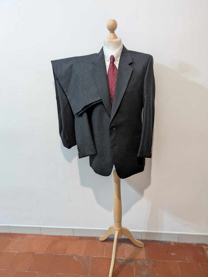 Mignon costume de couleur gris anthracite en flanelle