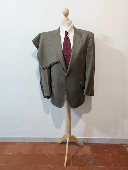 Classique costume gris kaki en laine légère