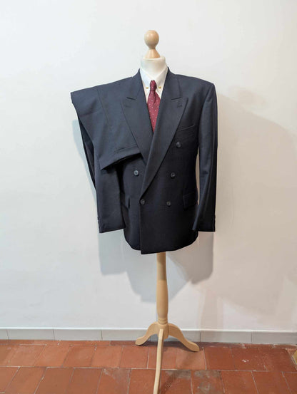 Élégant costume croisé bleu marine en flanelle de laine