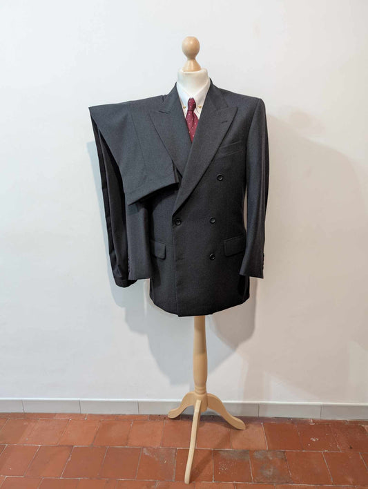 Fabuleux costume croisé de couleurs gris en flanelle lourde