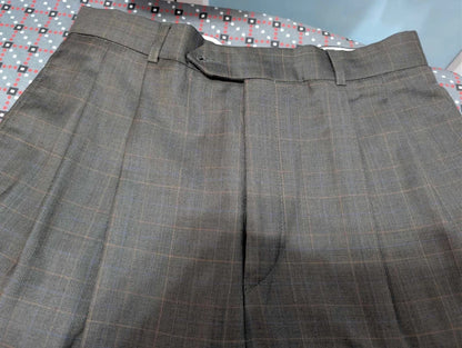 Size 40 High-waisted trousers