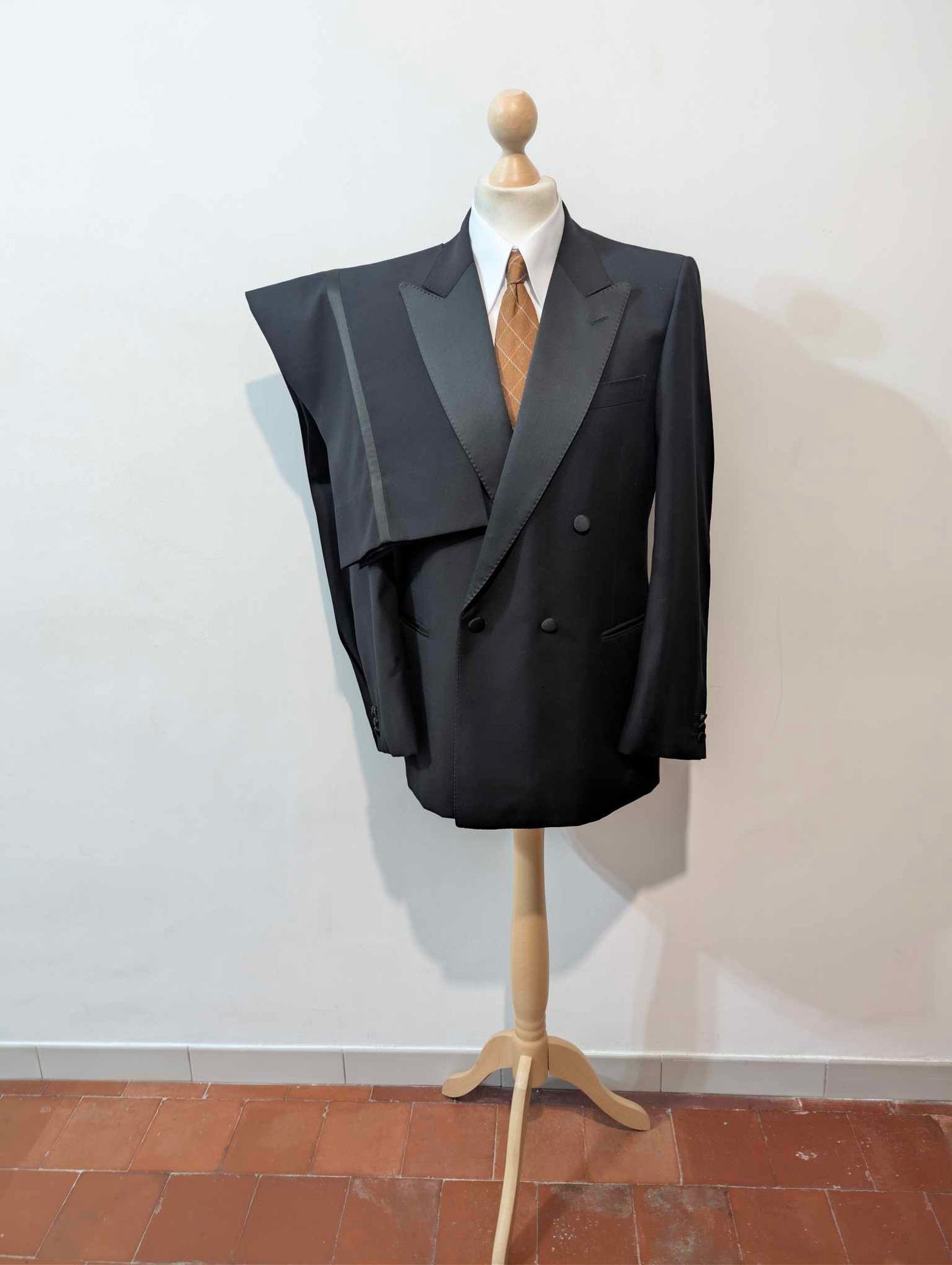 Fabelhafter zweireihiger Woll-Smoking