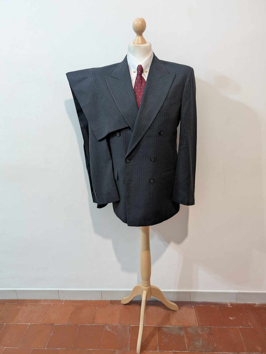 Légendaire costume croisé pinstripe en laine