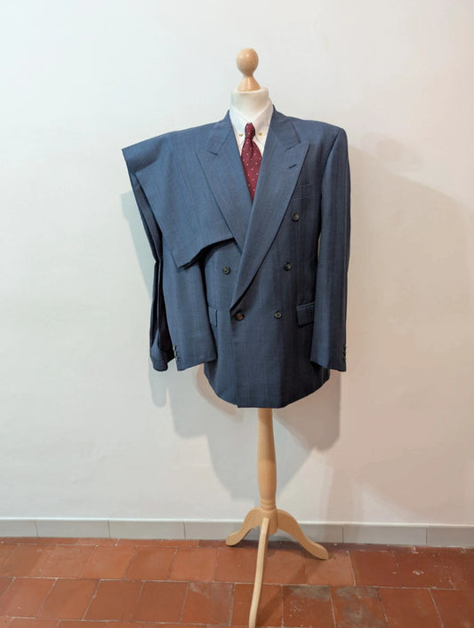 Incroyable costume croisé pinstripe