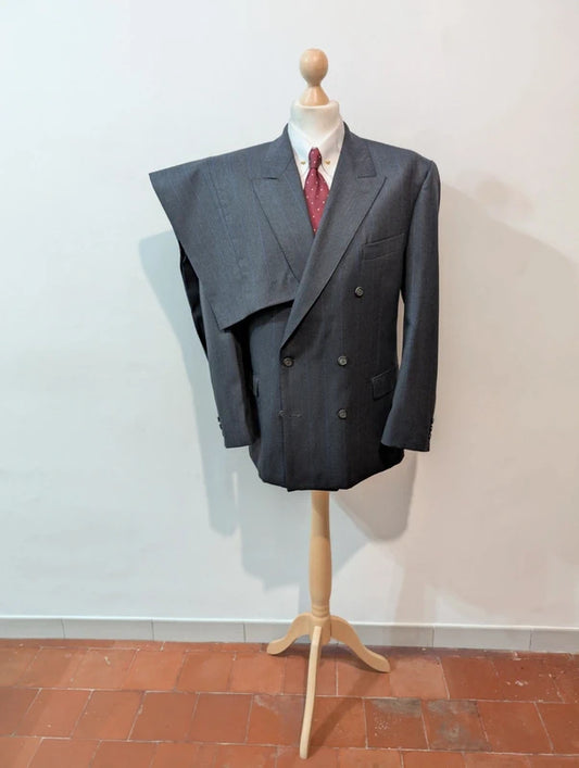 Élégant costume croisé chalkstripe en laine
