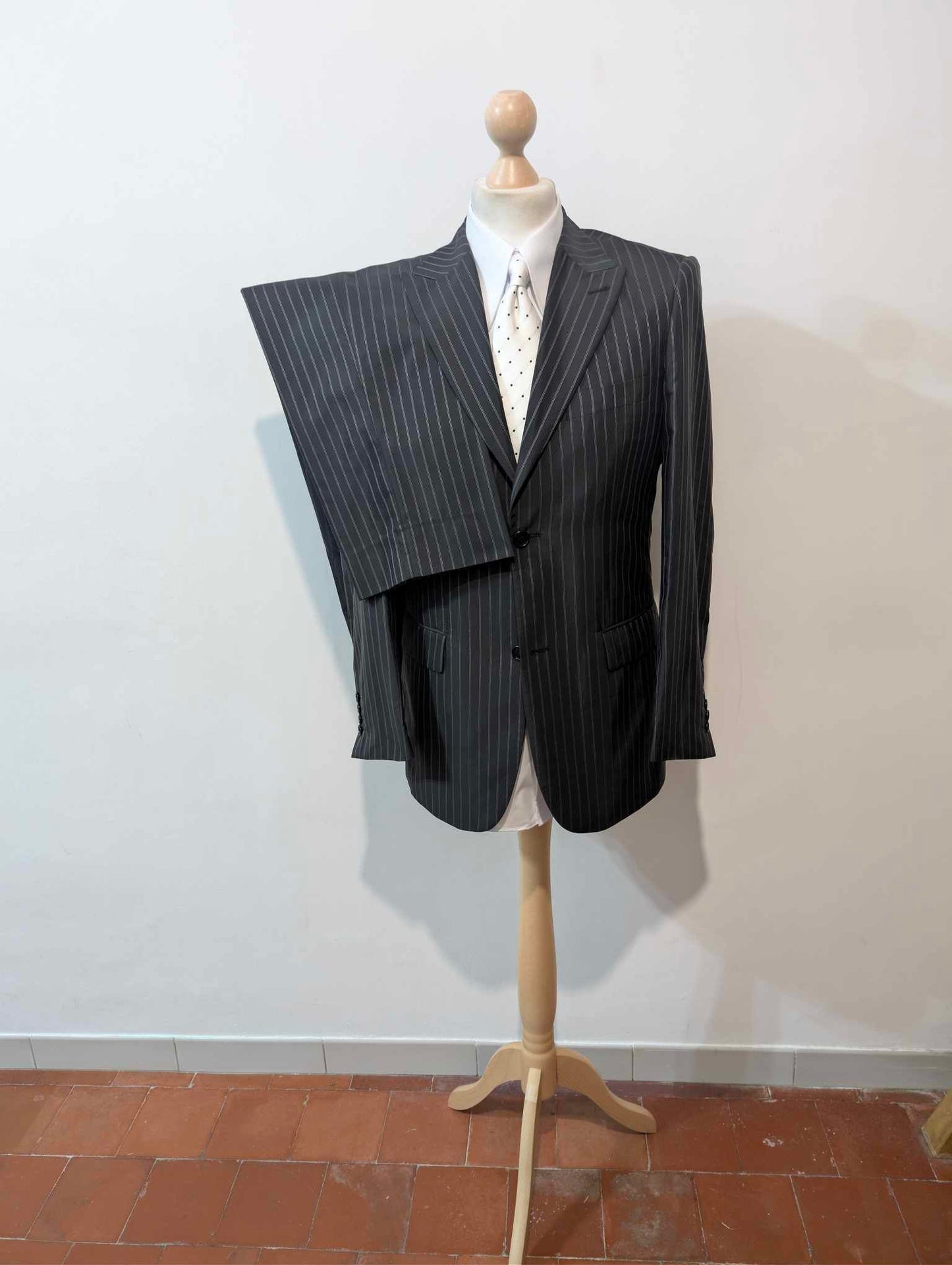 Niedliches Baumwoll-Nadelstreifenkostüm