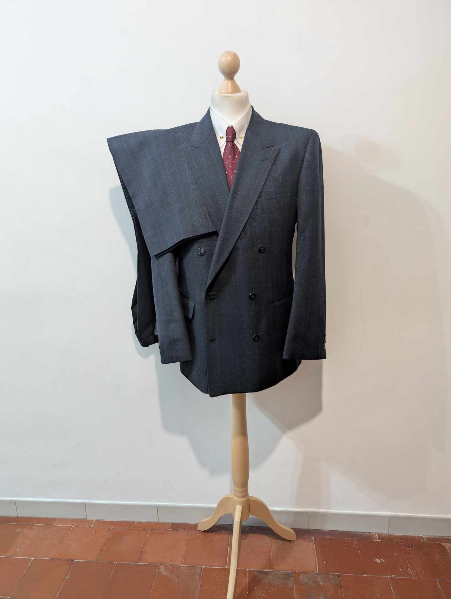 Magnifique costume croisé bleu a carreau