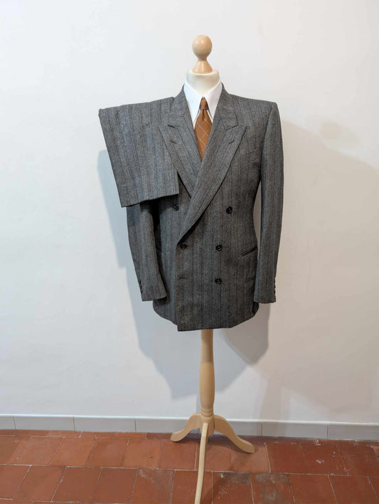 Superbe costume croisé gris en flanelle