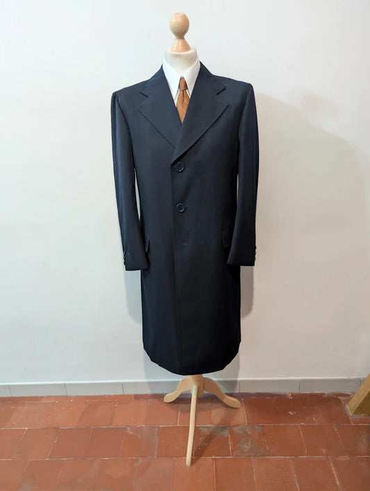 Elegant navy blue wool coat