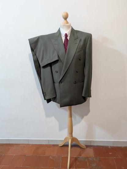 Fabuleux costume croisé chalkstripe en flanelle