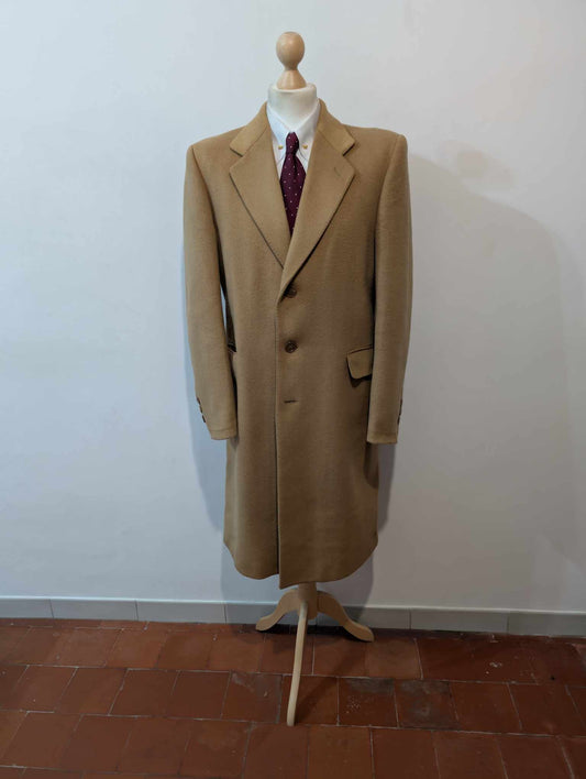 Lumineux manteau de couleur camel en laine et cachemire