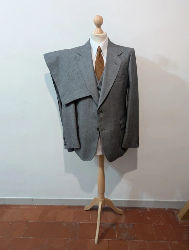 Élégant costume 3 pièces gris en laine