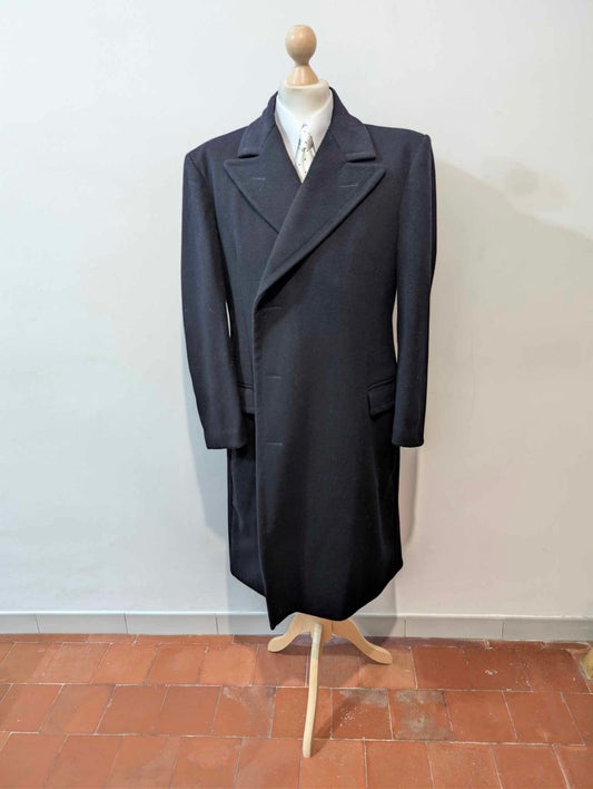 Sturdy navy blue double-breasted wool coat