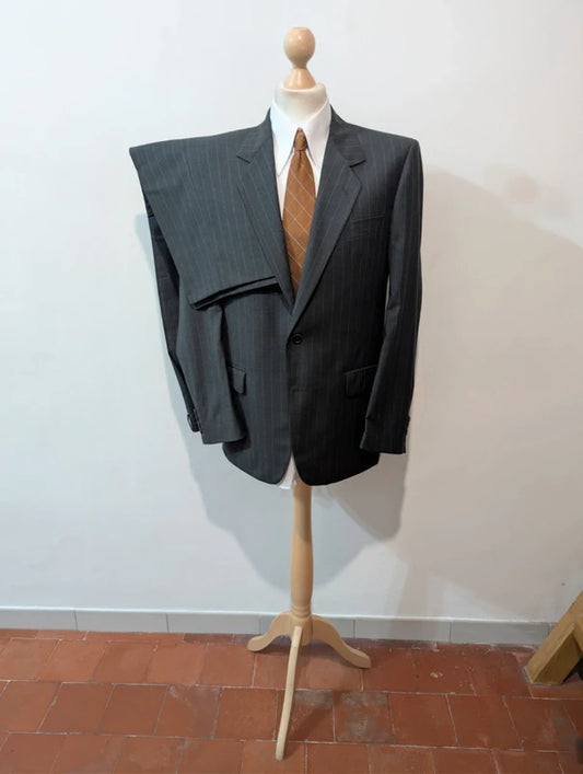 Éclatant costume pinstripe en laine