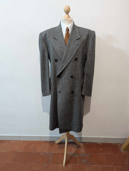 Géant manteau croisé de couleur gris en laine