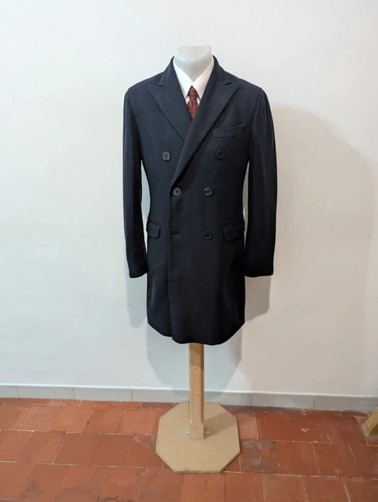 Short double-breasted wool coat