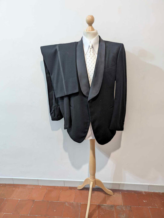 Elegance black tuxedo in heavy flannel