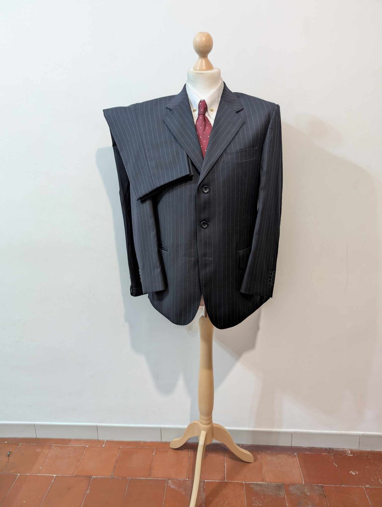 Ravissant costume pinstripe en laine