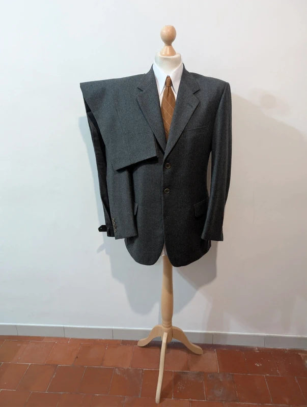 Sublime costume gris en flanelle lourde