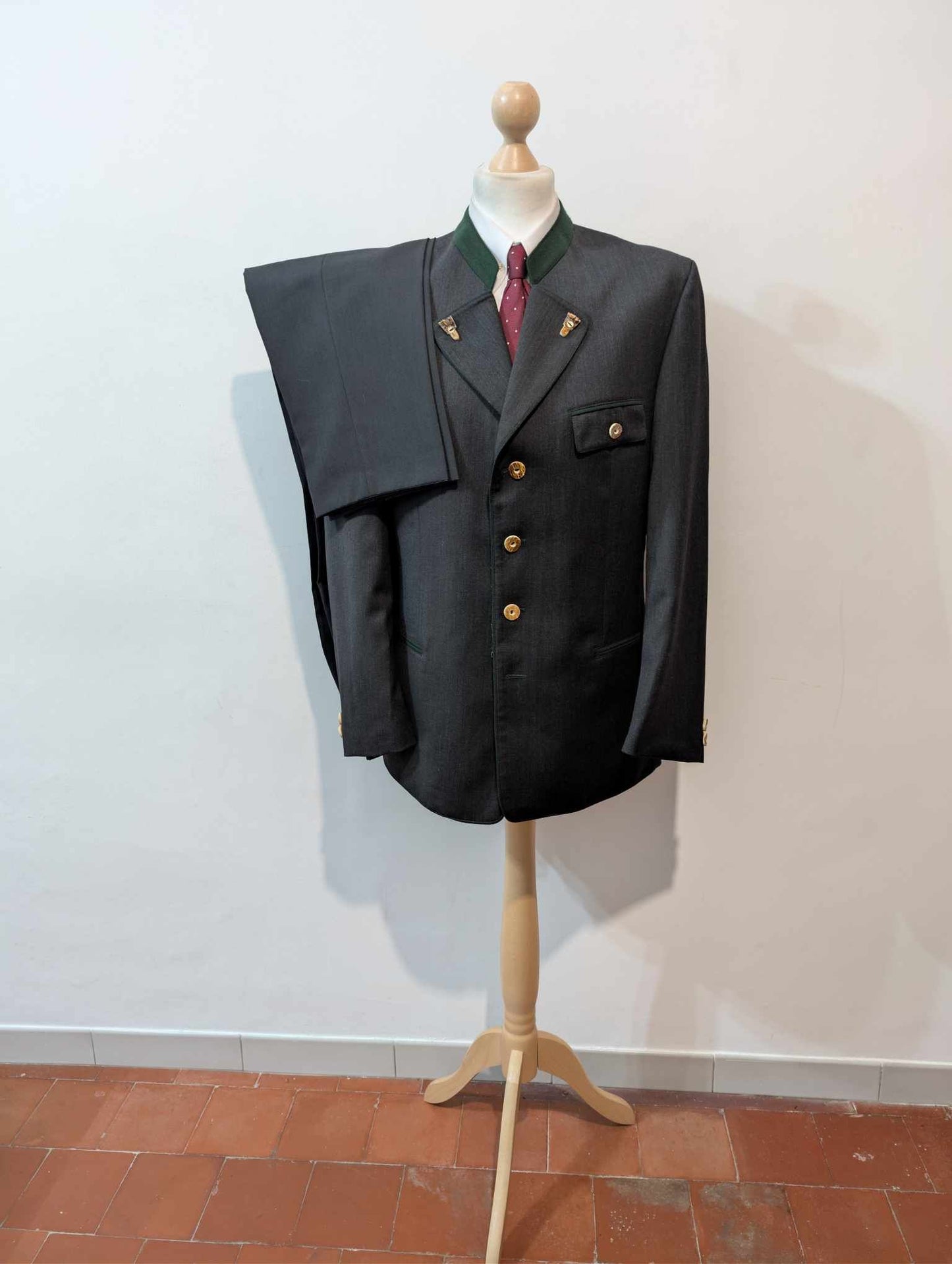 Sympathique costume autrichien en laine