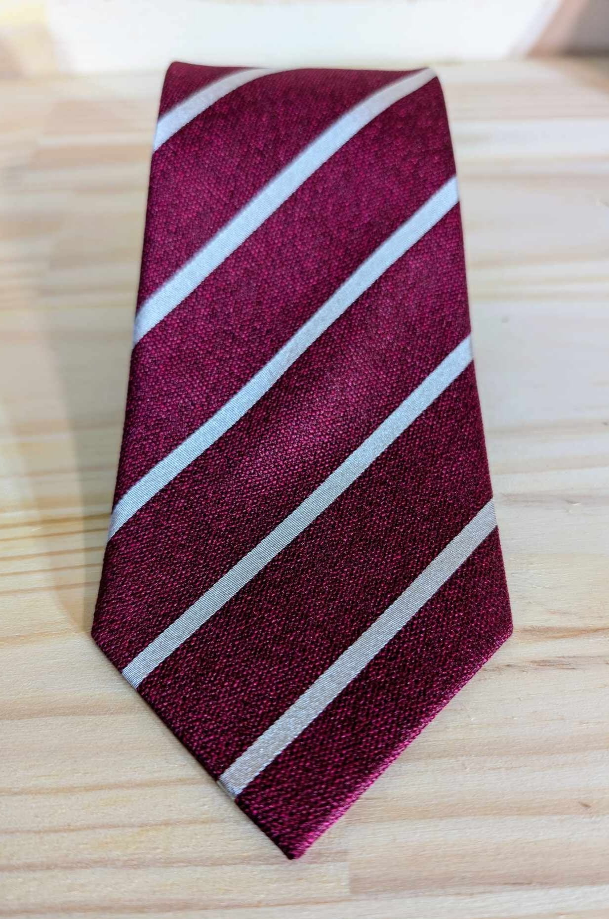 Red striped silk tie