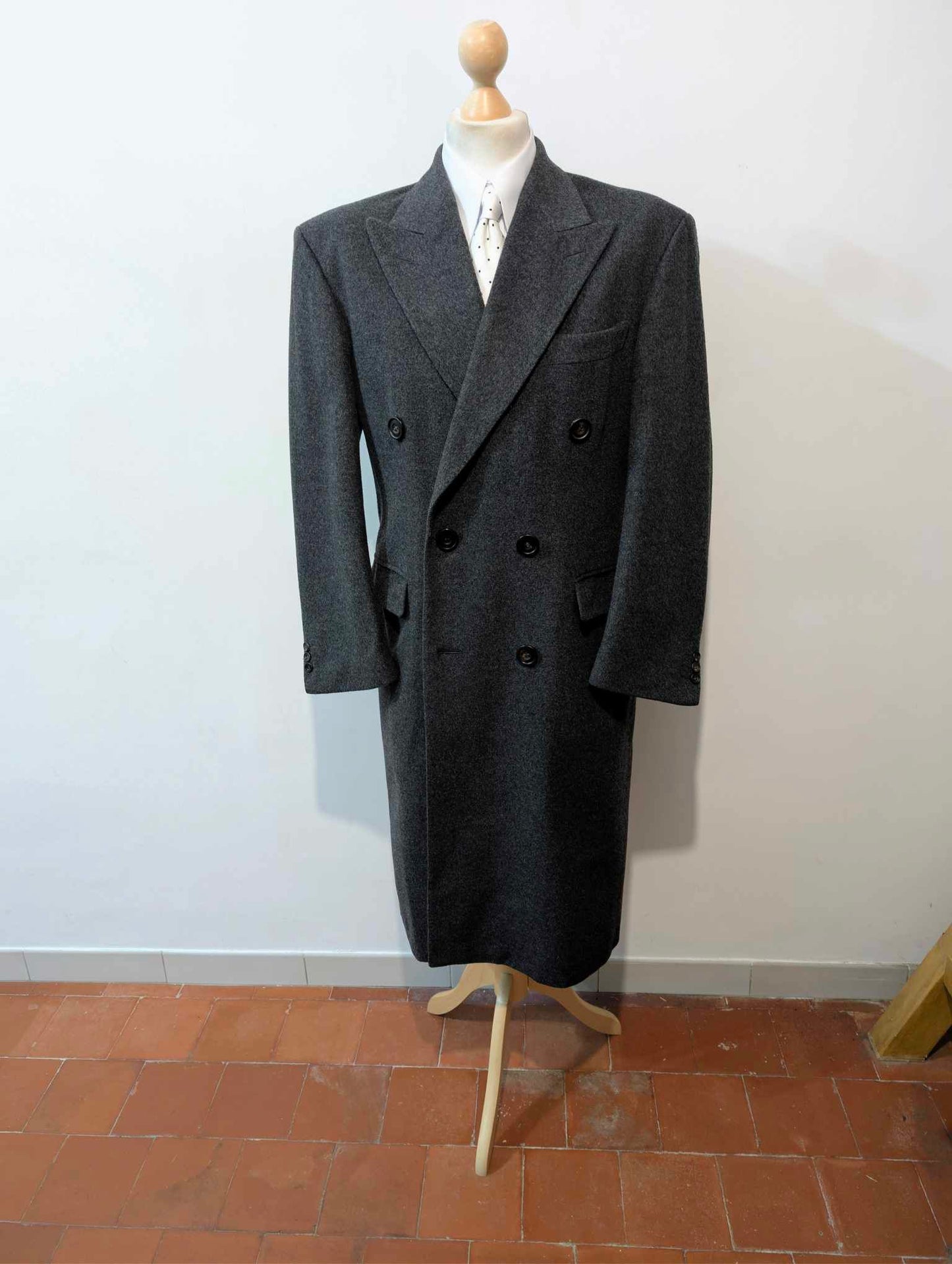 Beeindruckender englischer zweireihiger Mantel