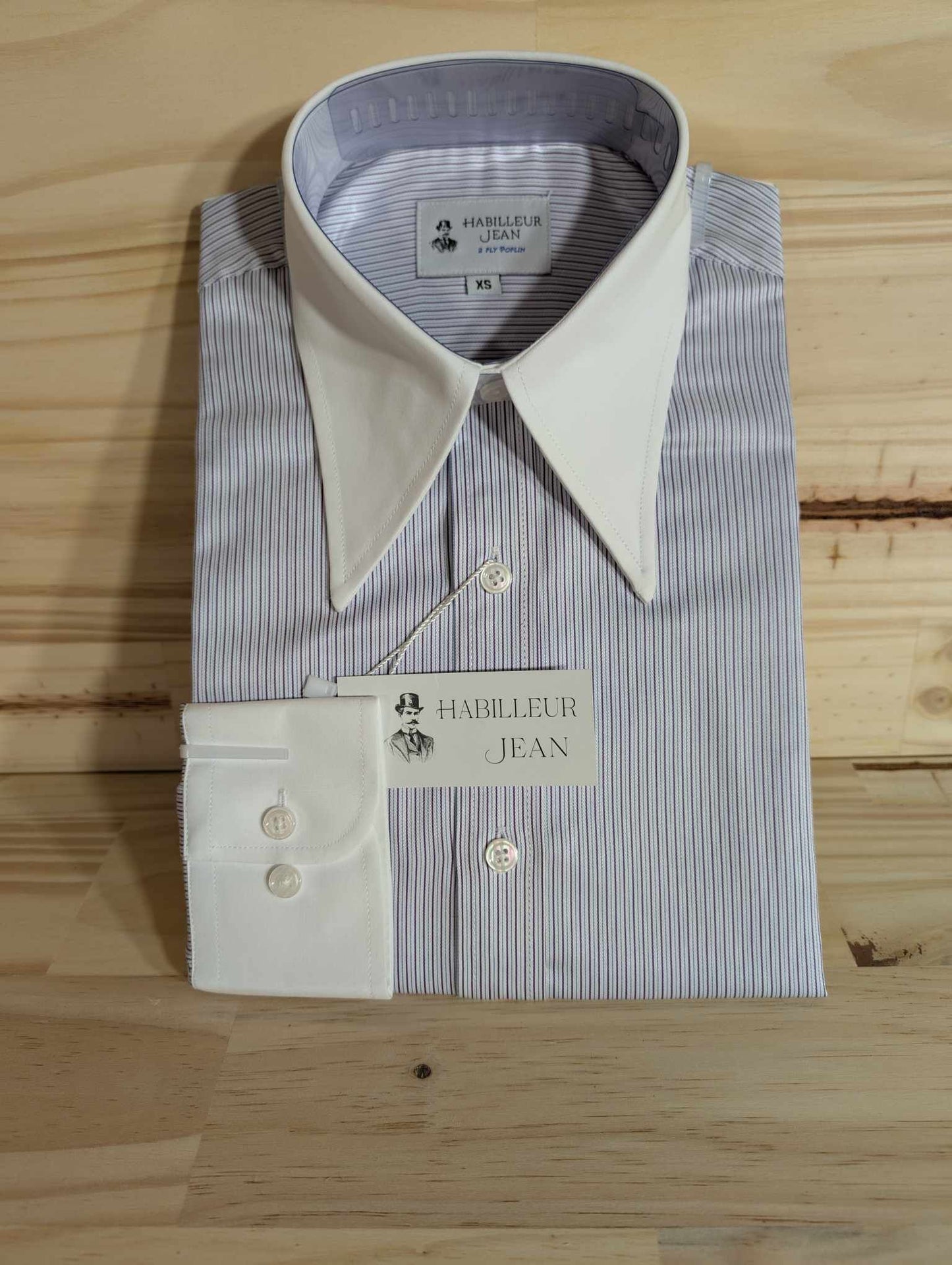 Double-twisted cotton point collar shirt