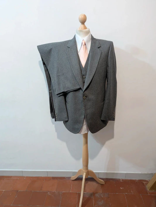 Superb 3-piece pinstripe flannel suit