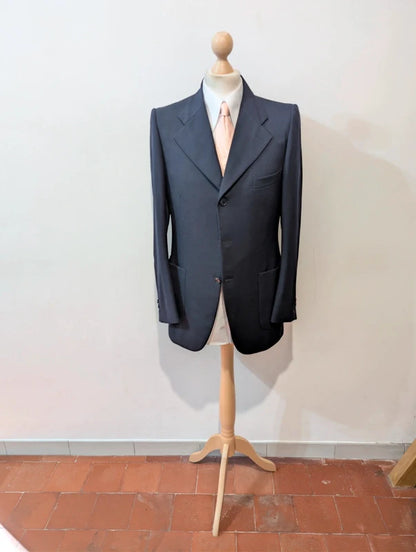 Klassische marineblaue Wolljacke