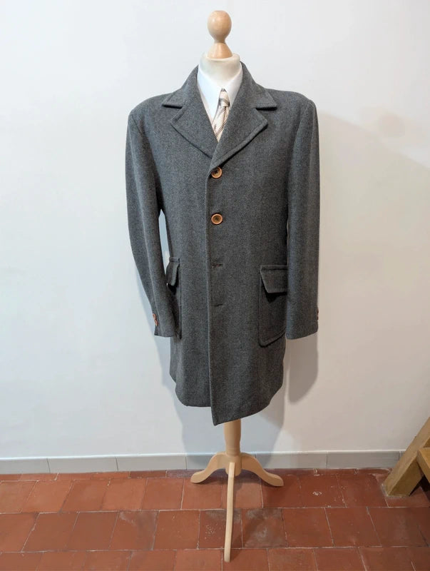 Eleganter grauer Woll-Polocoat
