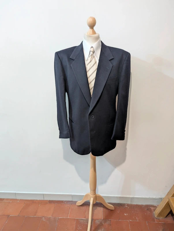 Wunderschöne marineblaue Flanelljacke