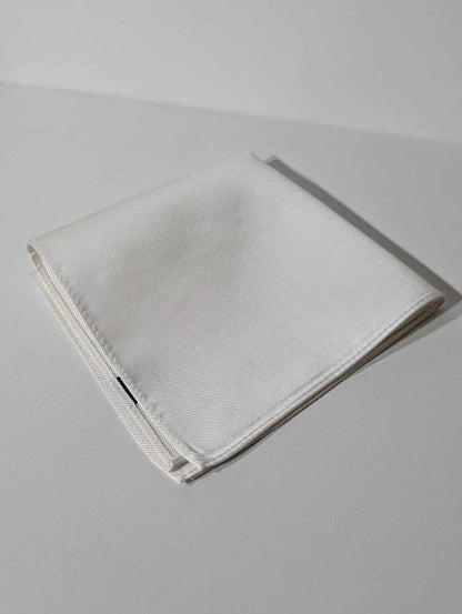 Pochette blanche en soie