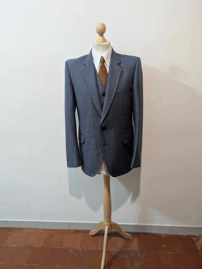 Wunderschöner dreiteiliger Flanellanzug mit Nadelstreifen