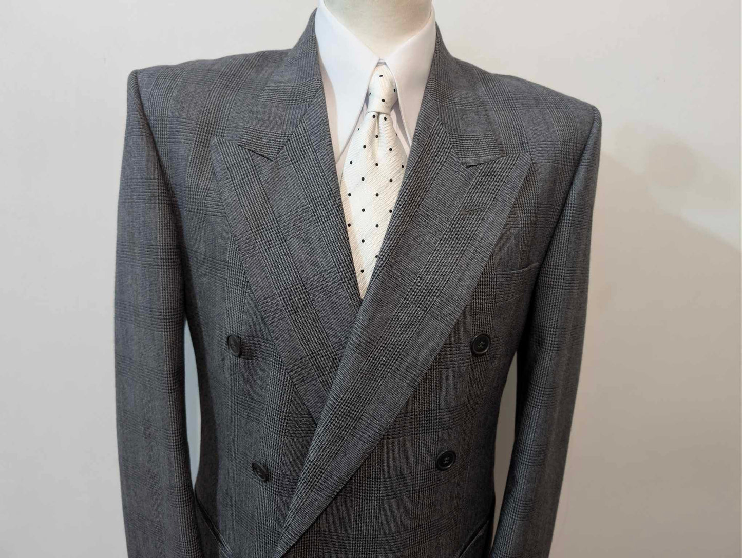 Magnifique costumes gris en flanelle lourdes