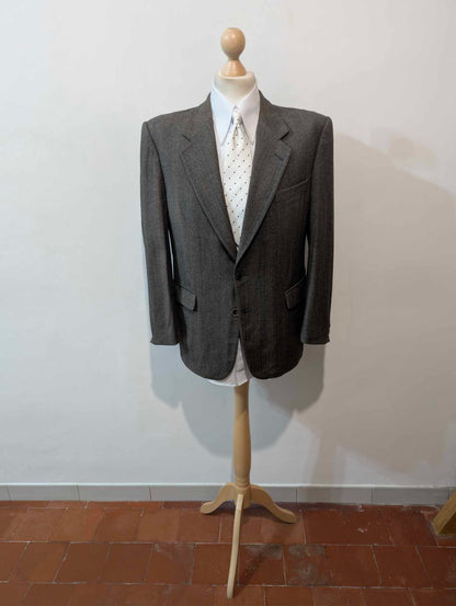 Toller graubrauner Wollanzug