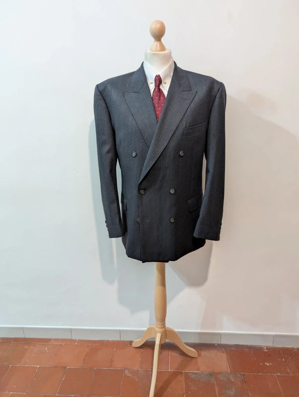 Élégant costume croisé chalkstripe en laine