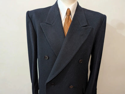 Legendärer marineblauer Zweireihermantel aus Wolle