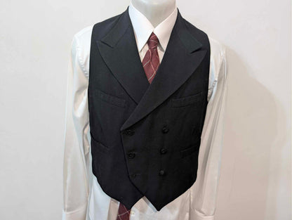 Schwarzer doppelreihiger Wollcardigan