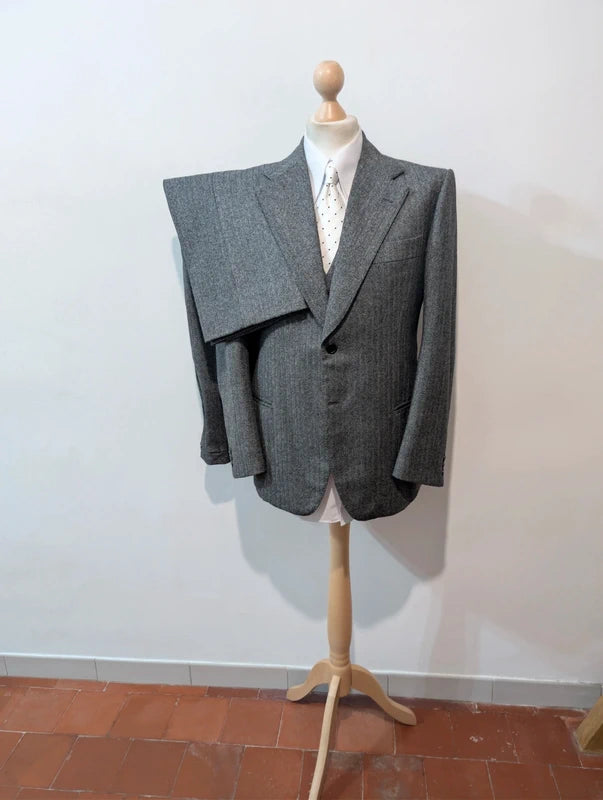 Exceptionnel costume 3 piece en tweed